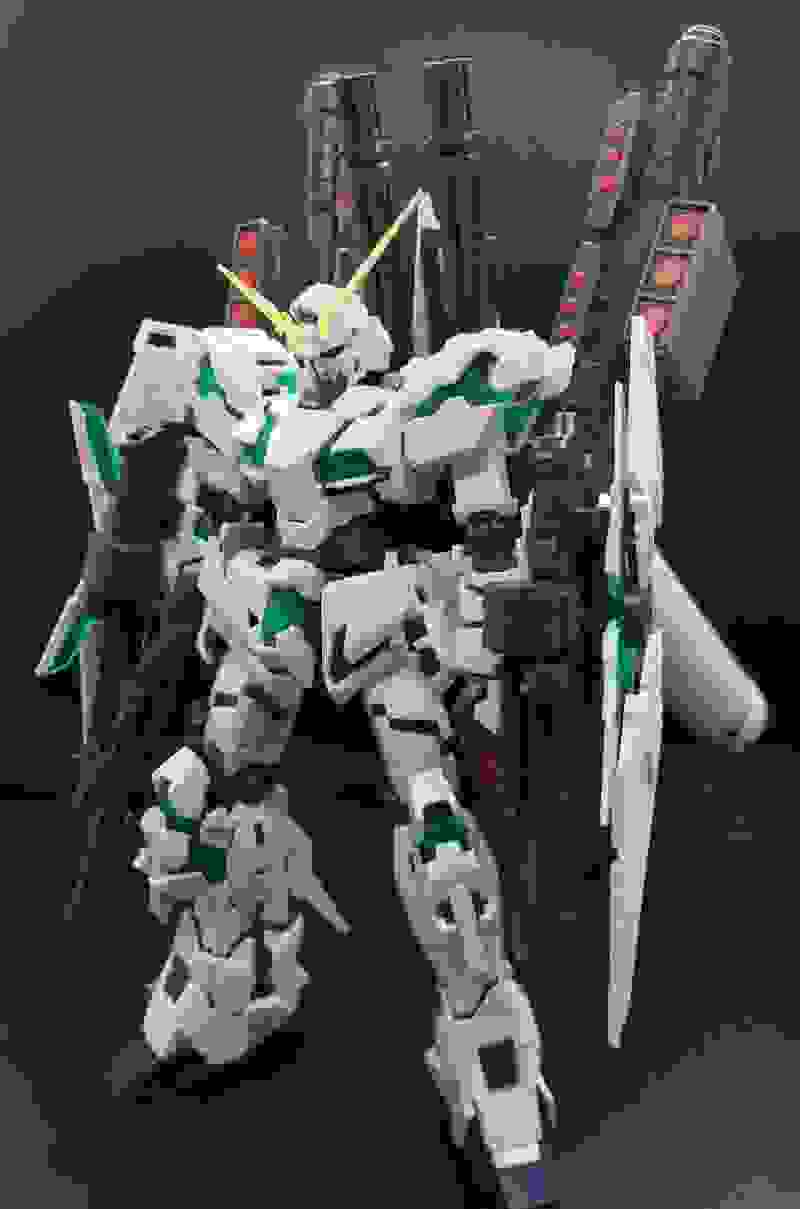 万代RG 机动战士高达UC RX-0 全装甲独角兽高达