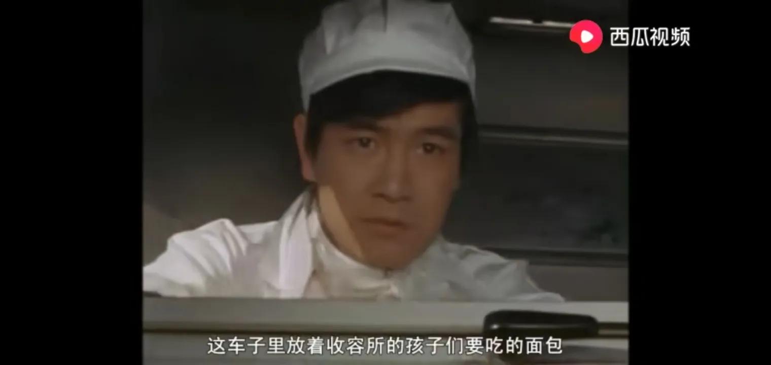 仔细盘点1966年到1996年的奥特曼