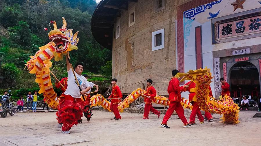 儿童画教程 | 一夜鱼龙舞——元宵节，中国的狂欢节