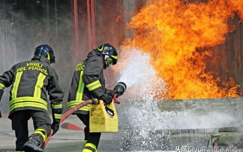 消防员简笔画 精选【人物】-消防员（Fireman）的简笔画绘画步骤